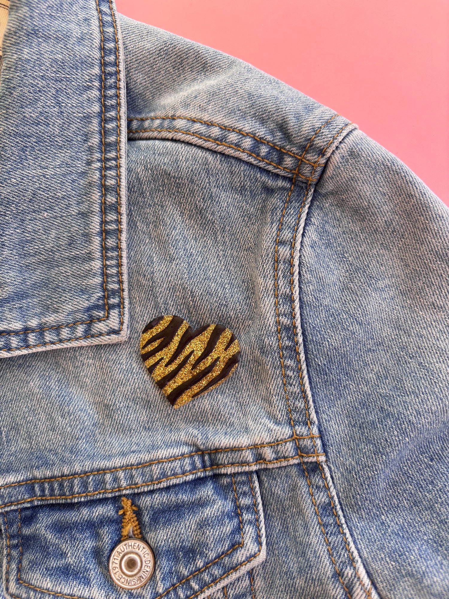 Moule silicone broche COEUR TIGRE - 6 broches