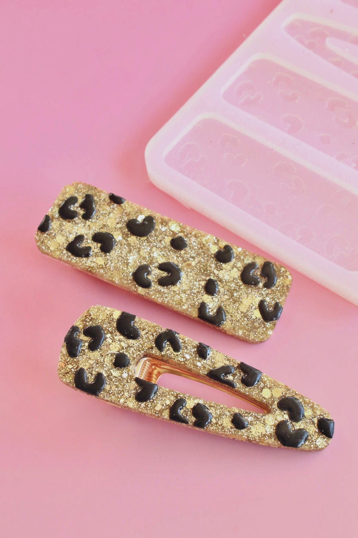 Moule silicone barrettes LEOPARD - 4 barrettes
