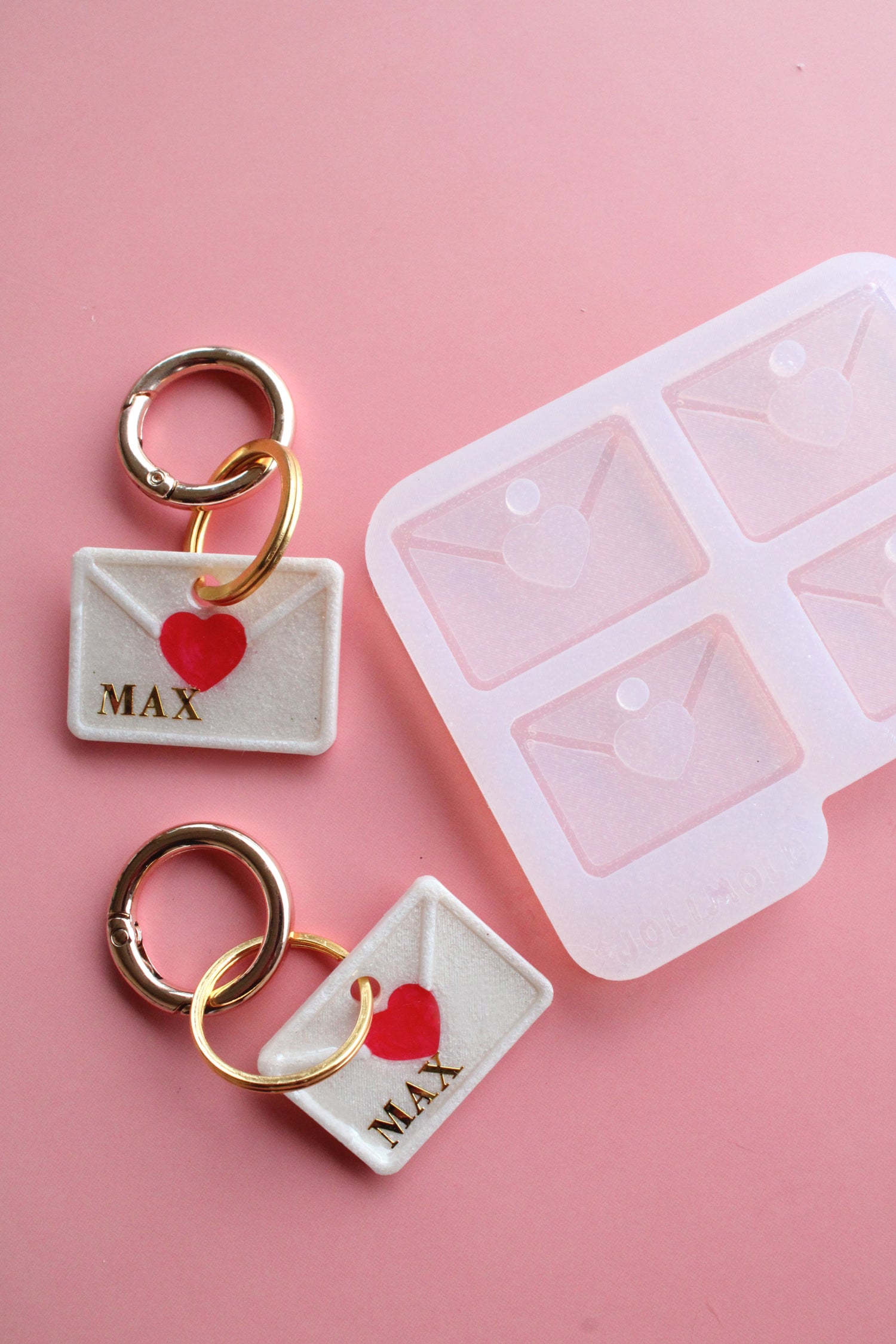 Moule silicone médaille ENVELOPPE COEUR - 2 tailles