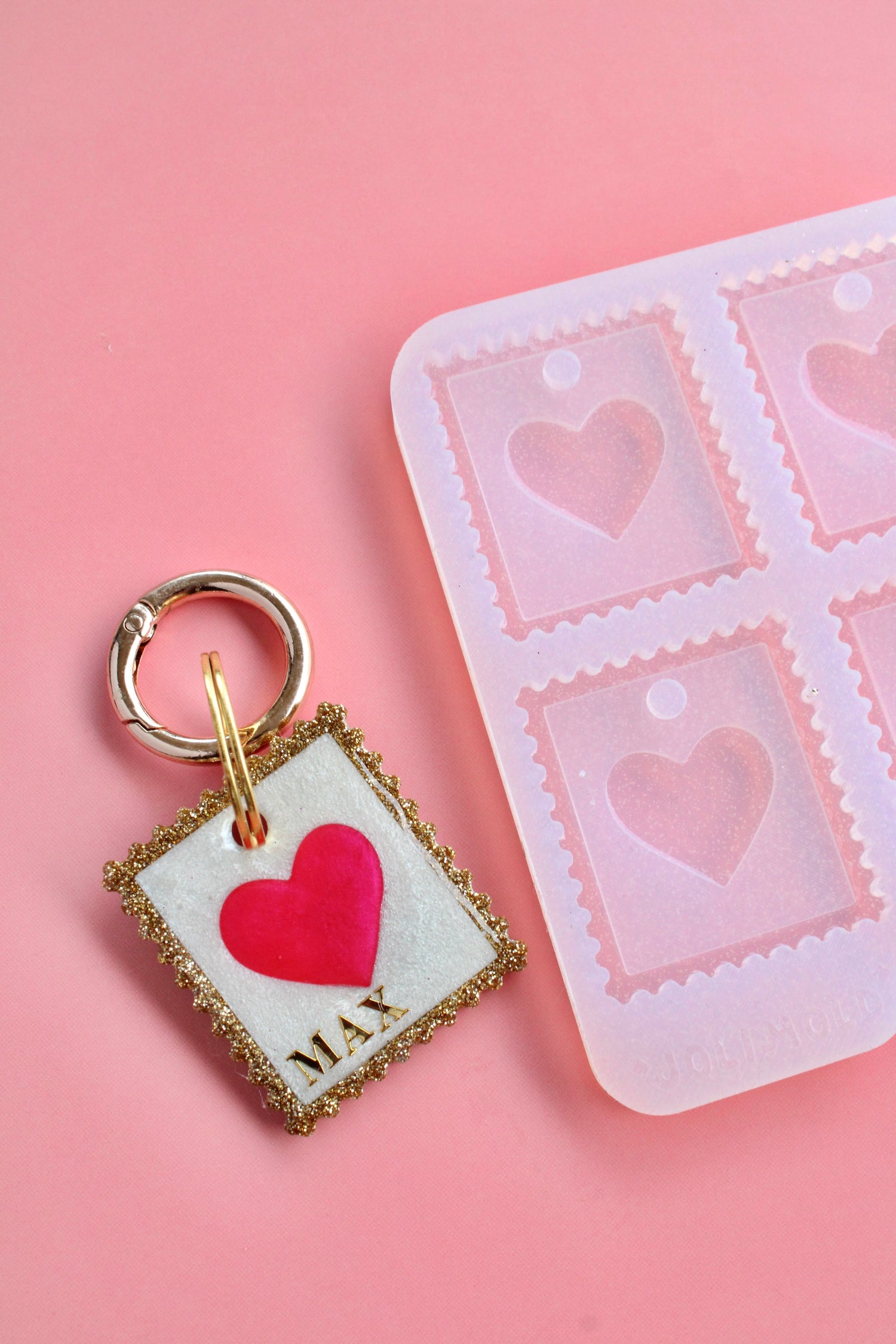 Moule silicone médaille TIMBRE COEUR - 4 médailes