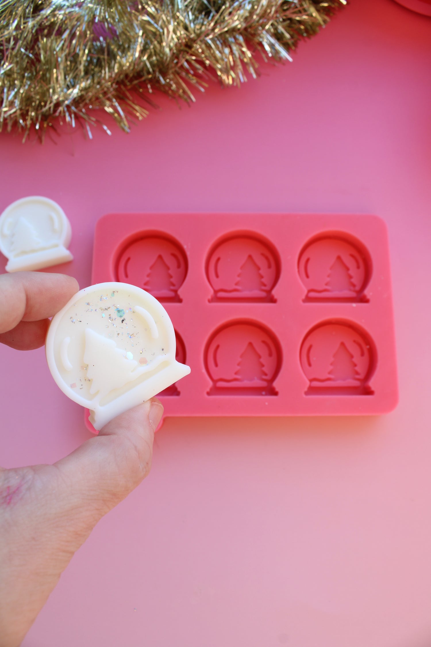 Moule silicone fondant parfumé BOULE A NEIGE - 6 pièces