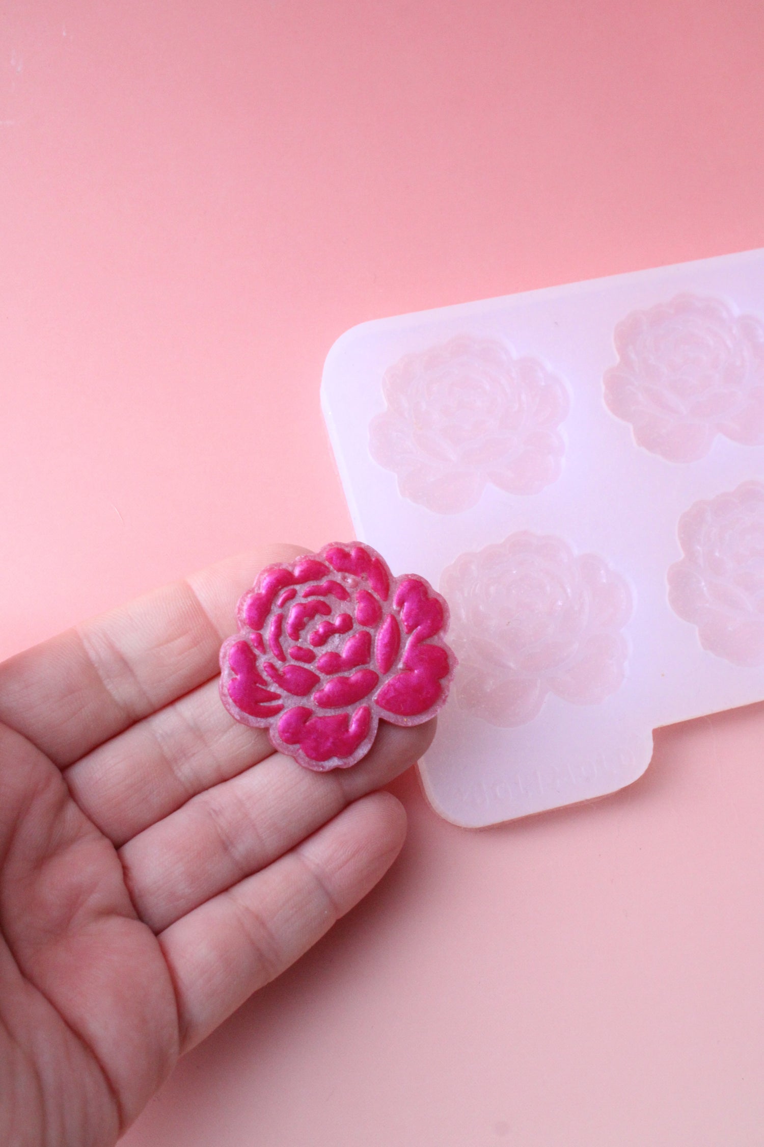 Moule silicone broche PIVOINE - 6 broches