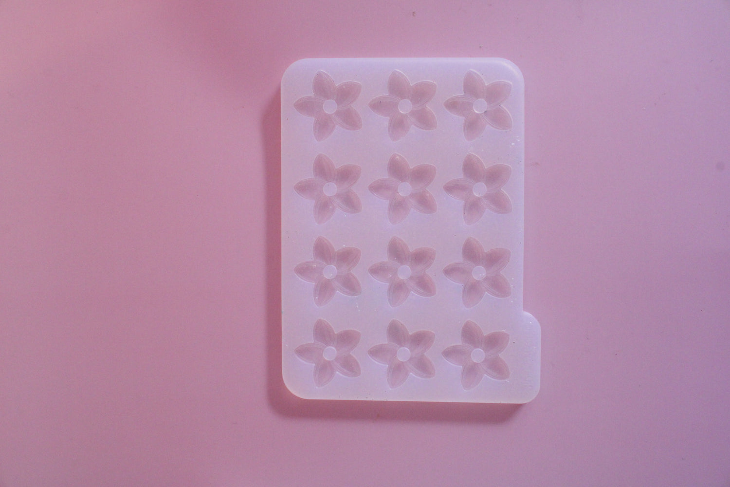 Moule silicone pampille FLEUR DE TIARE - 6 paires