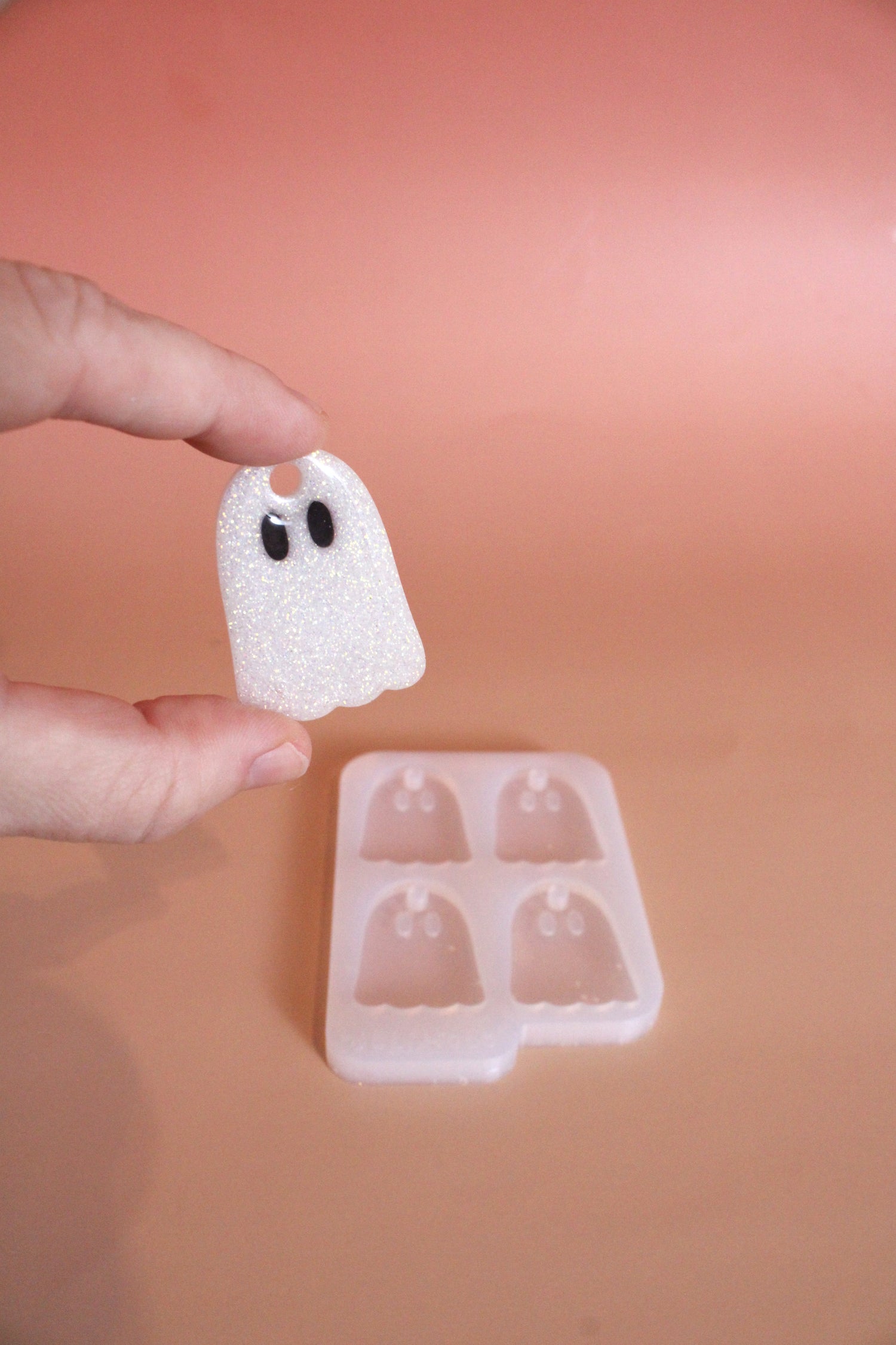 Moule silicone médaille FANTOME - 4 formes