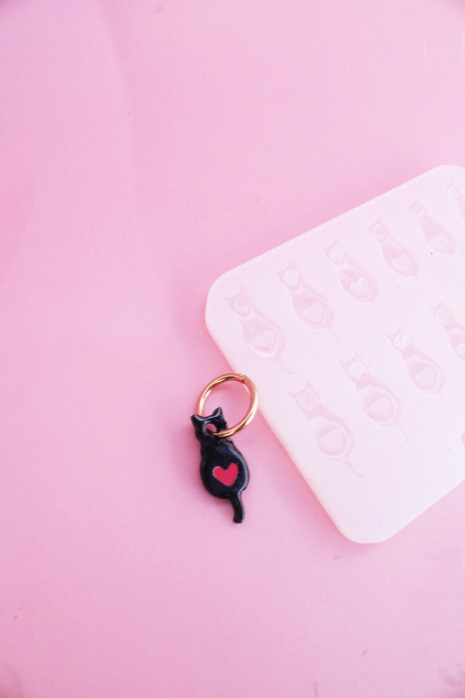 Moule silicone pampille CHAT COEUR - 6 paires