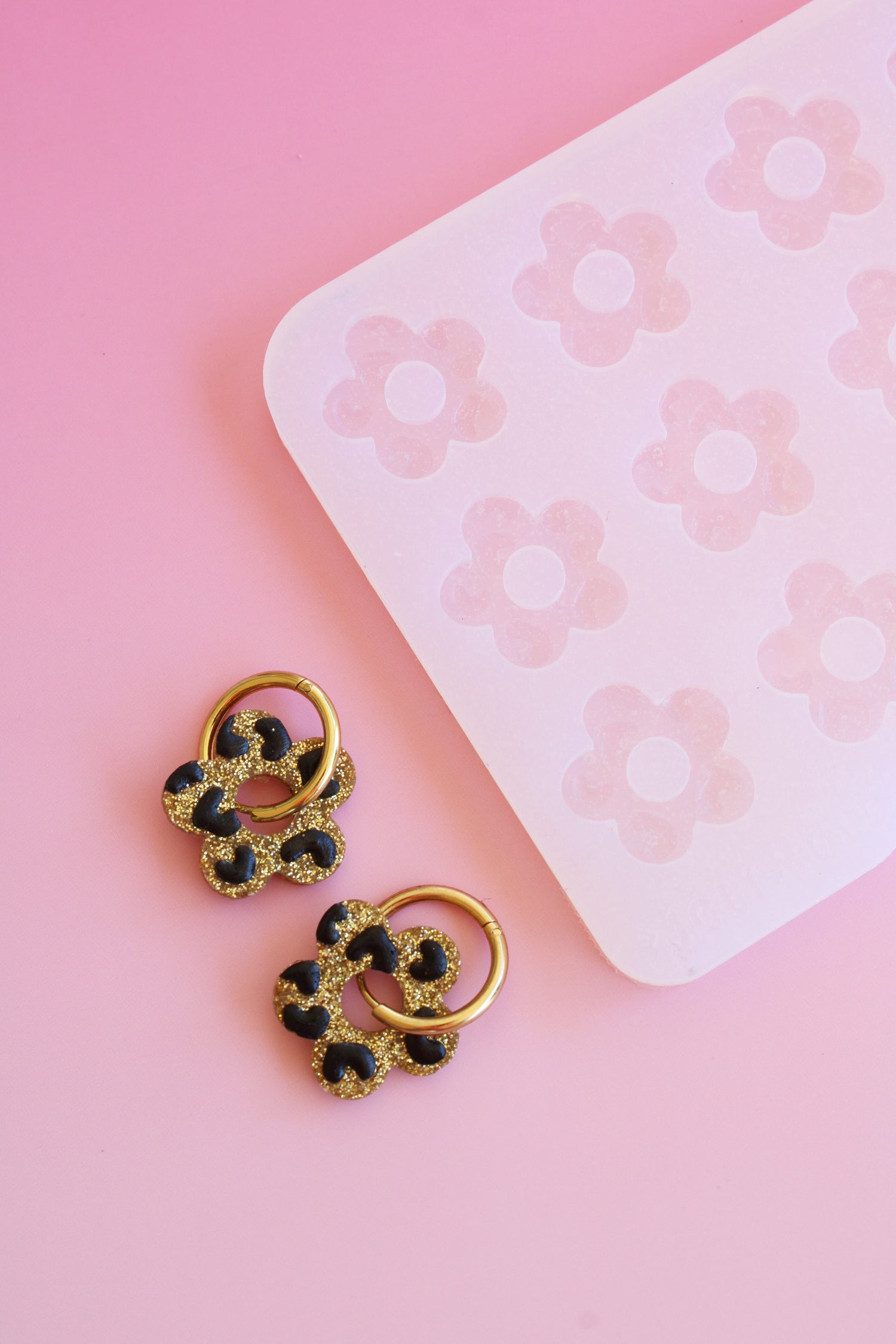 Moule silicone pampille FLEUR LEOPARD - 6 paires