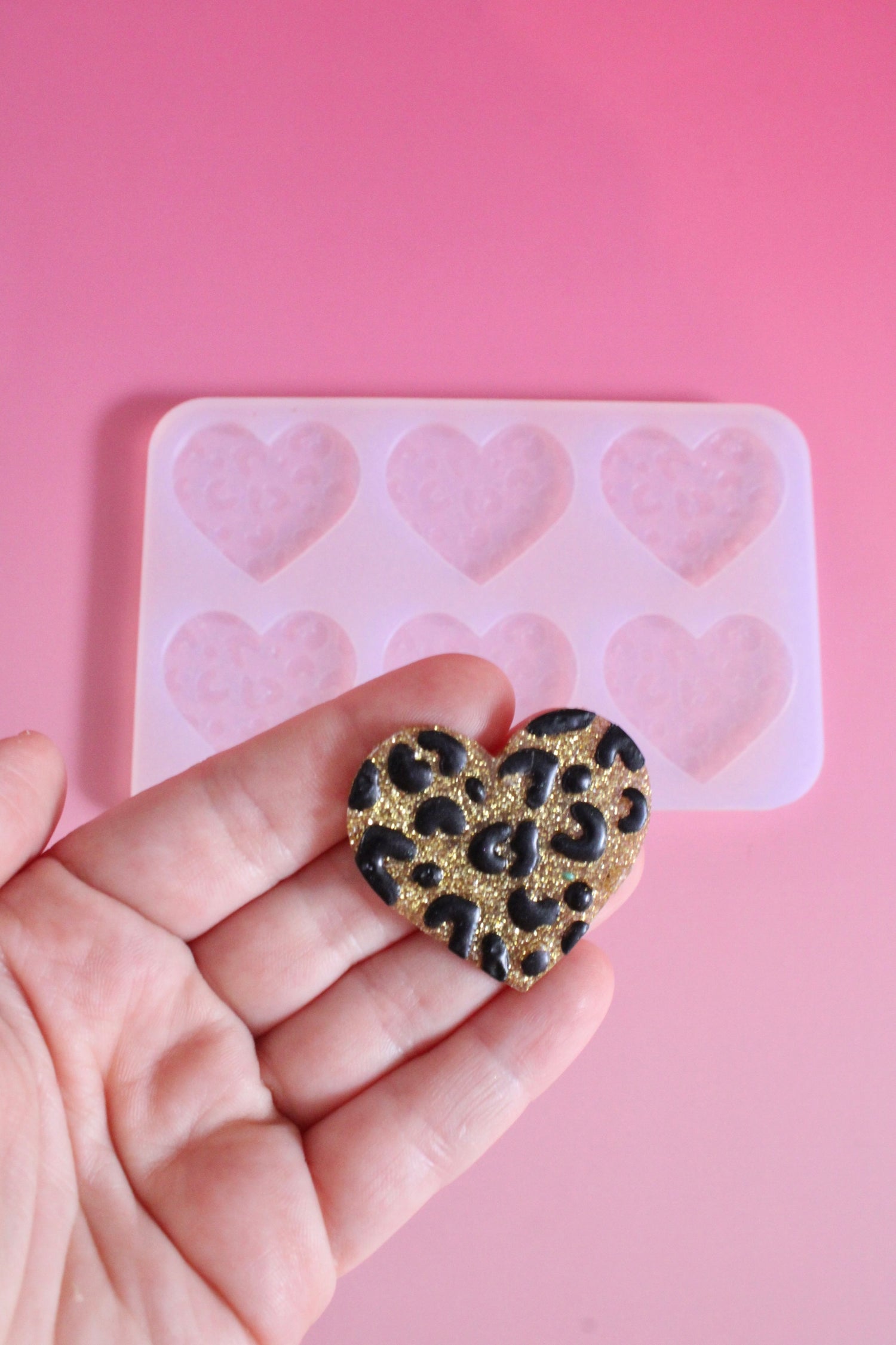 Moule silicone broche COEUR LEOPARD - 6 broches