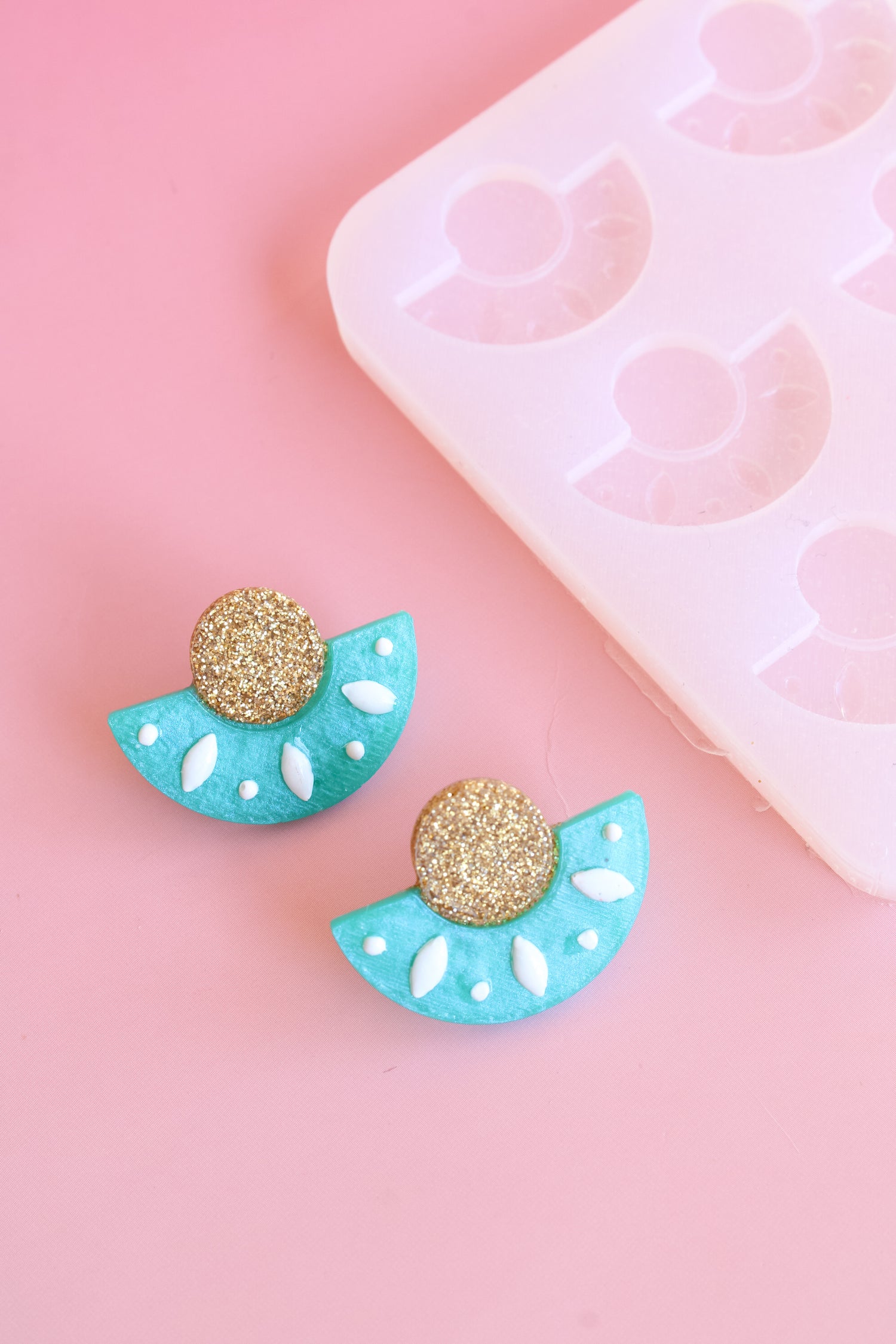 Moule silicone boucle oreille DEMI-LUNE NOMADE - 6 paires