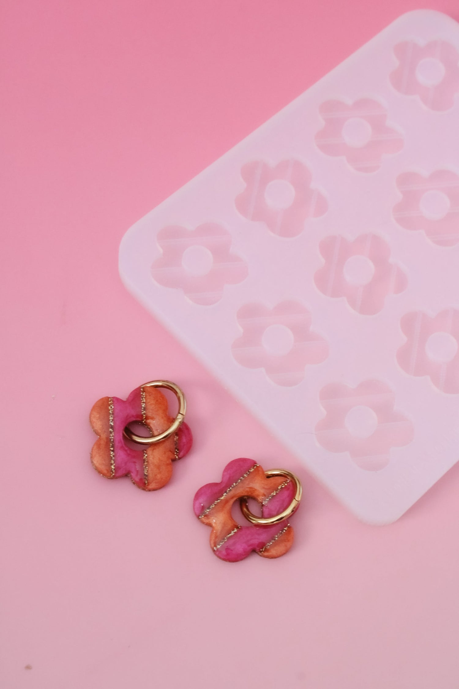 Moule silicone pampille PETITE FLEUR RAYURES  - 6 paires