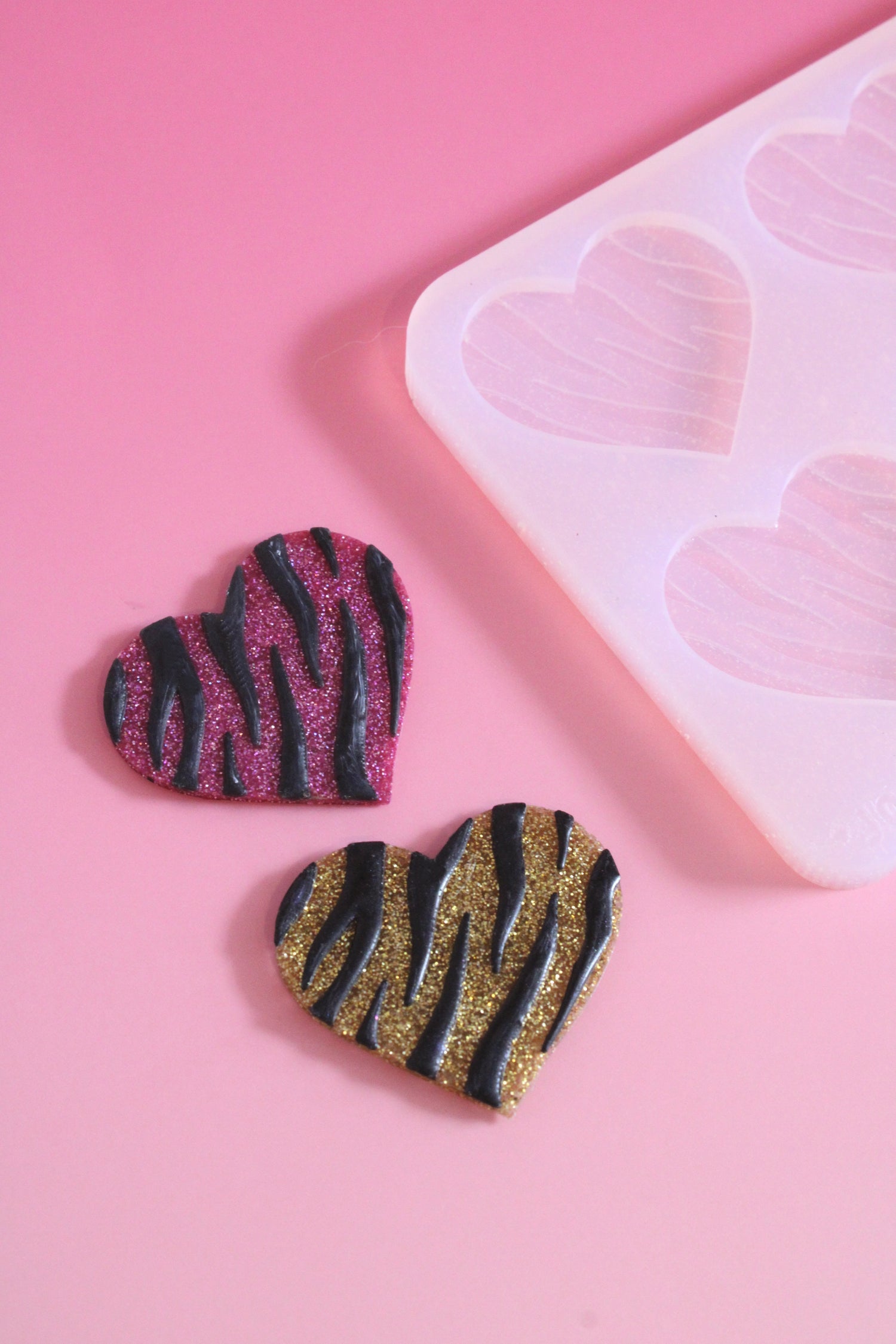 Moule silicone broche COEUR TIGRE - 6 broches