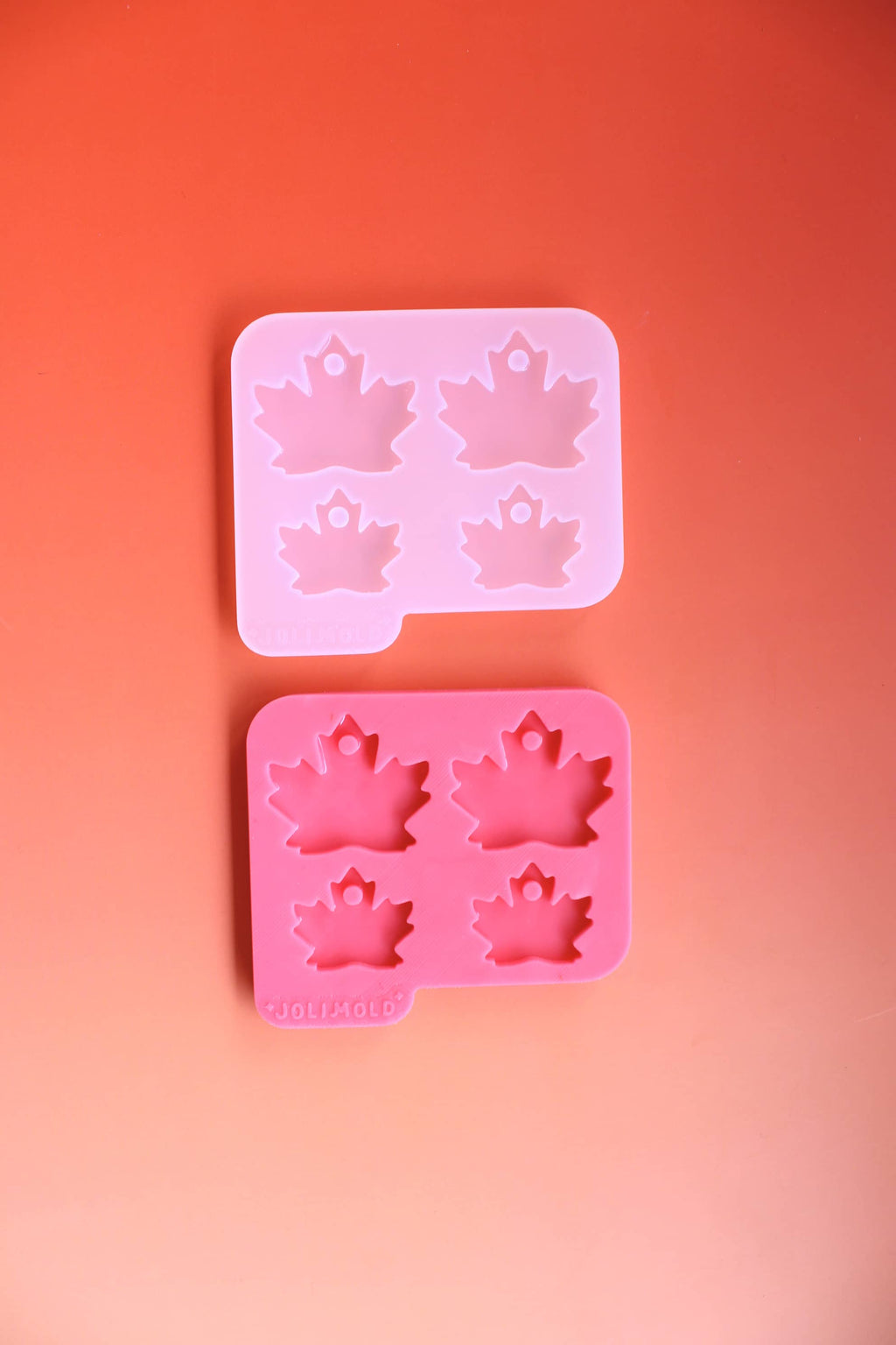 Moule silicone FEUILLE ERABLE 2 tailles