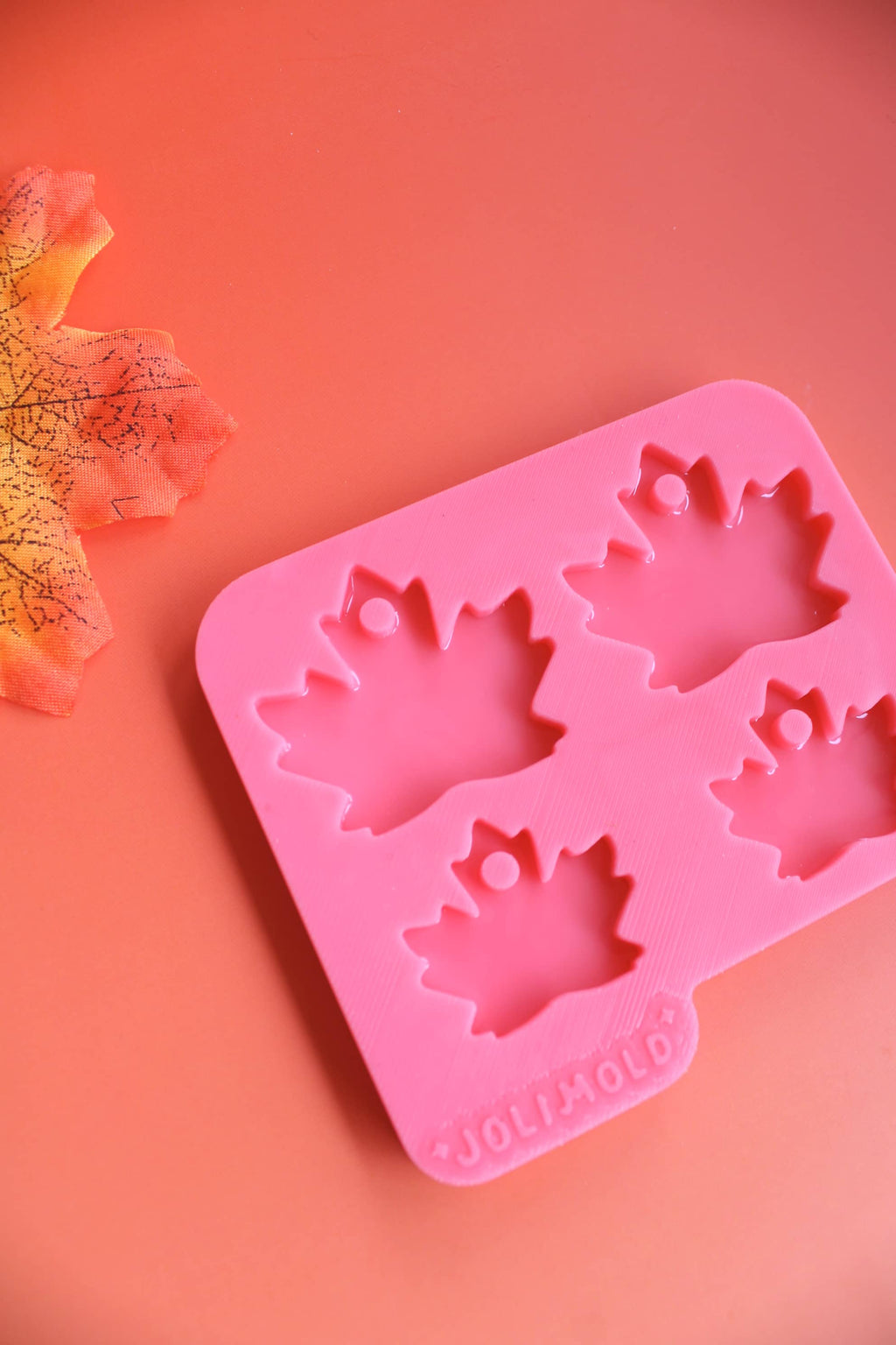 Moule silicone FEUILLE ERABLE 2 tailles