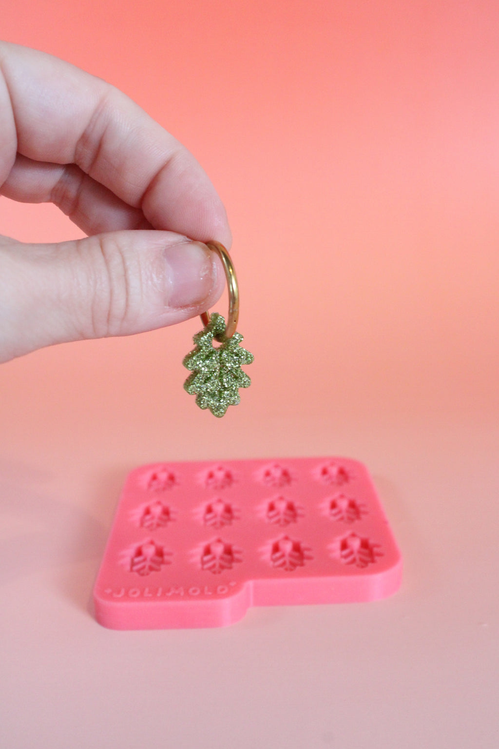 Moule silicone pampille FEUILLE DE CHENE - 6 paires