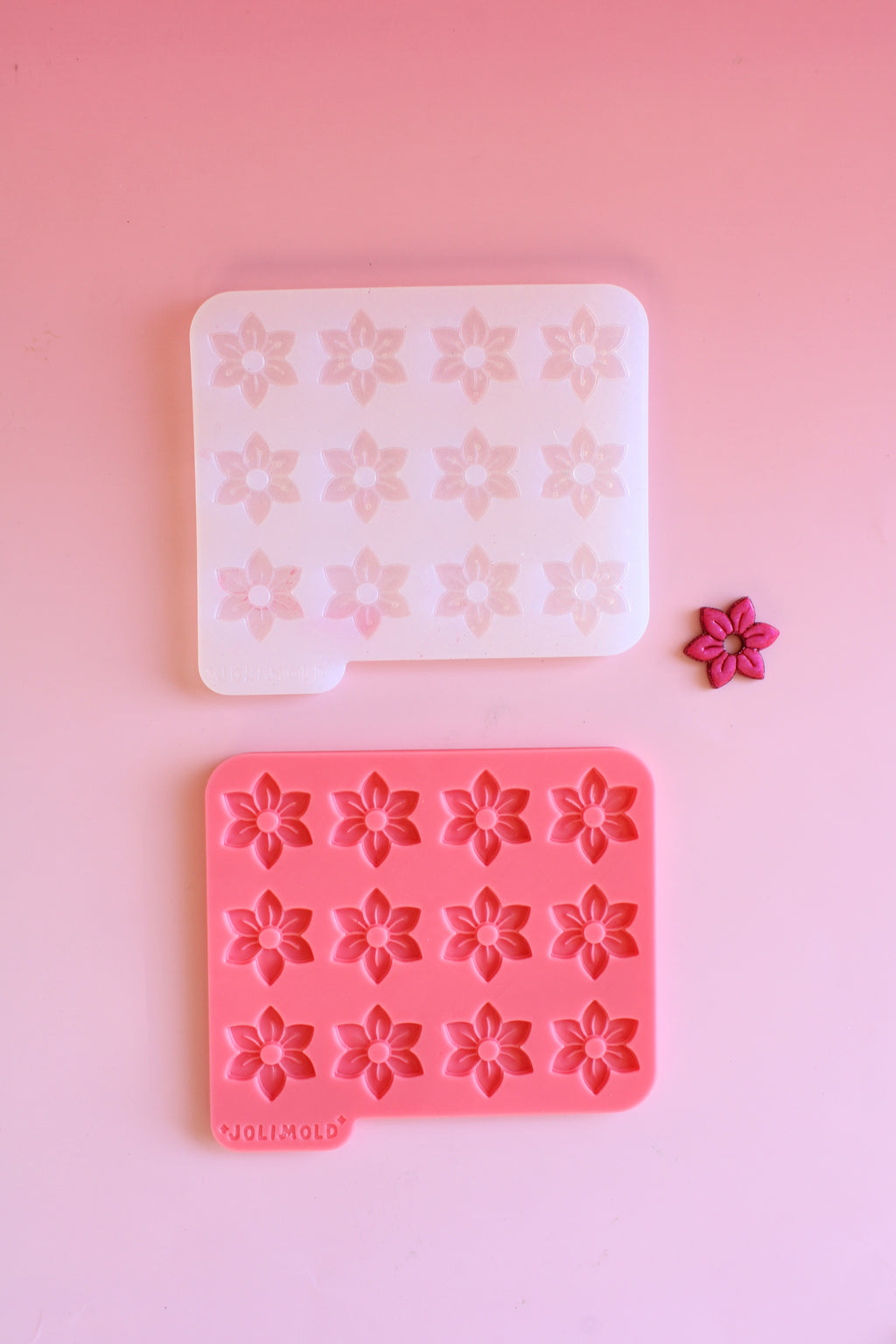 Moule silicone pampille FLEUR ROSE DE L'HIVER- 6 paires