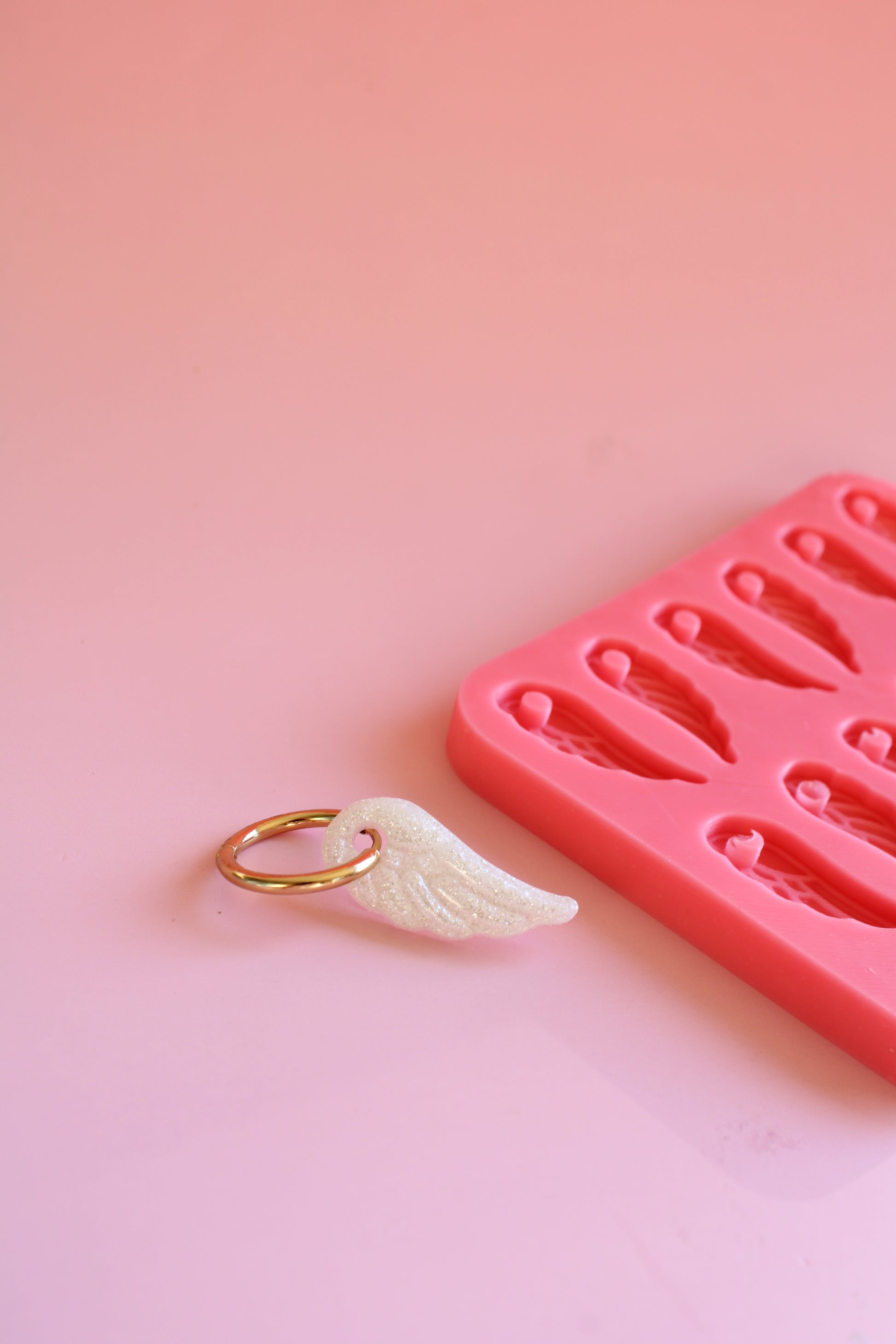 Moule silicone pampille AILE ANGE - 6  paires