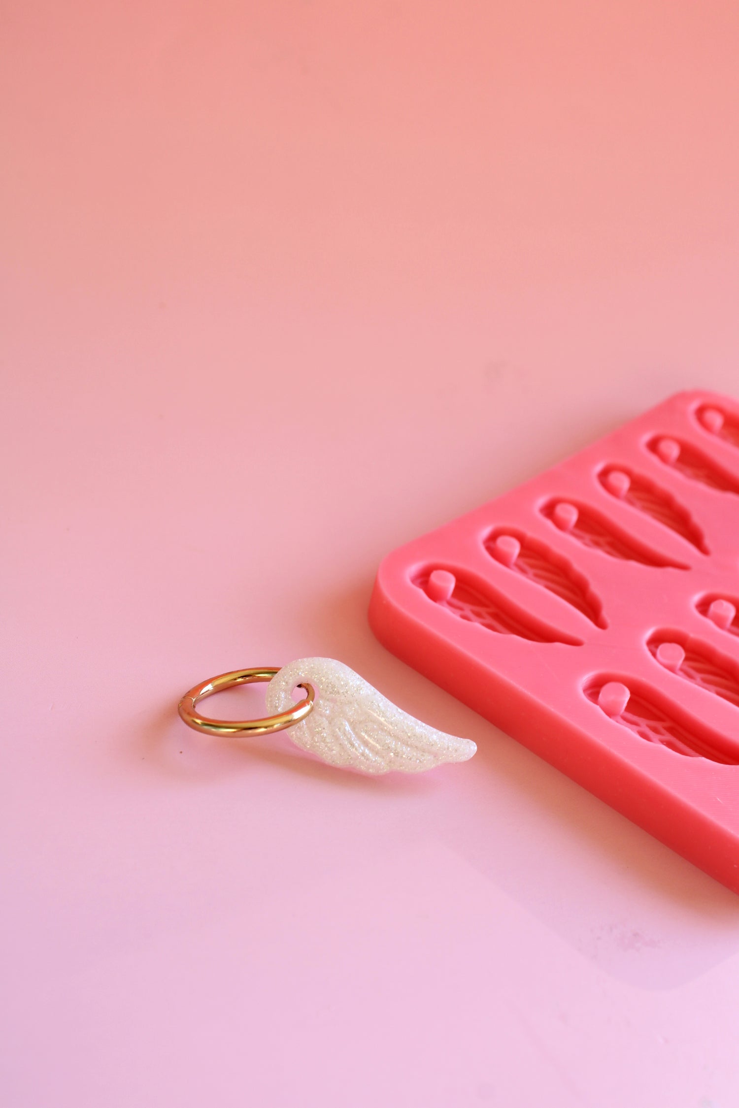 Moule silicone pampille AILE ANGE - 6  paires