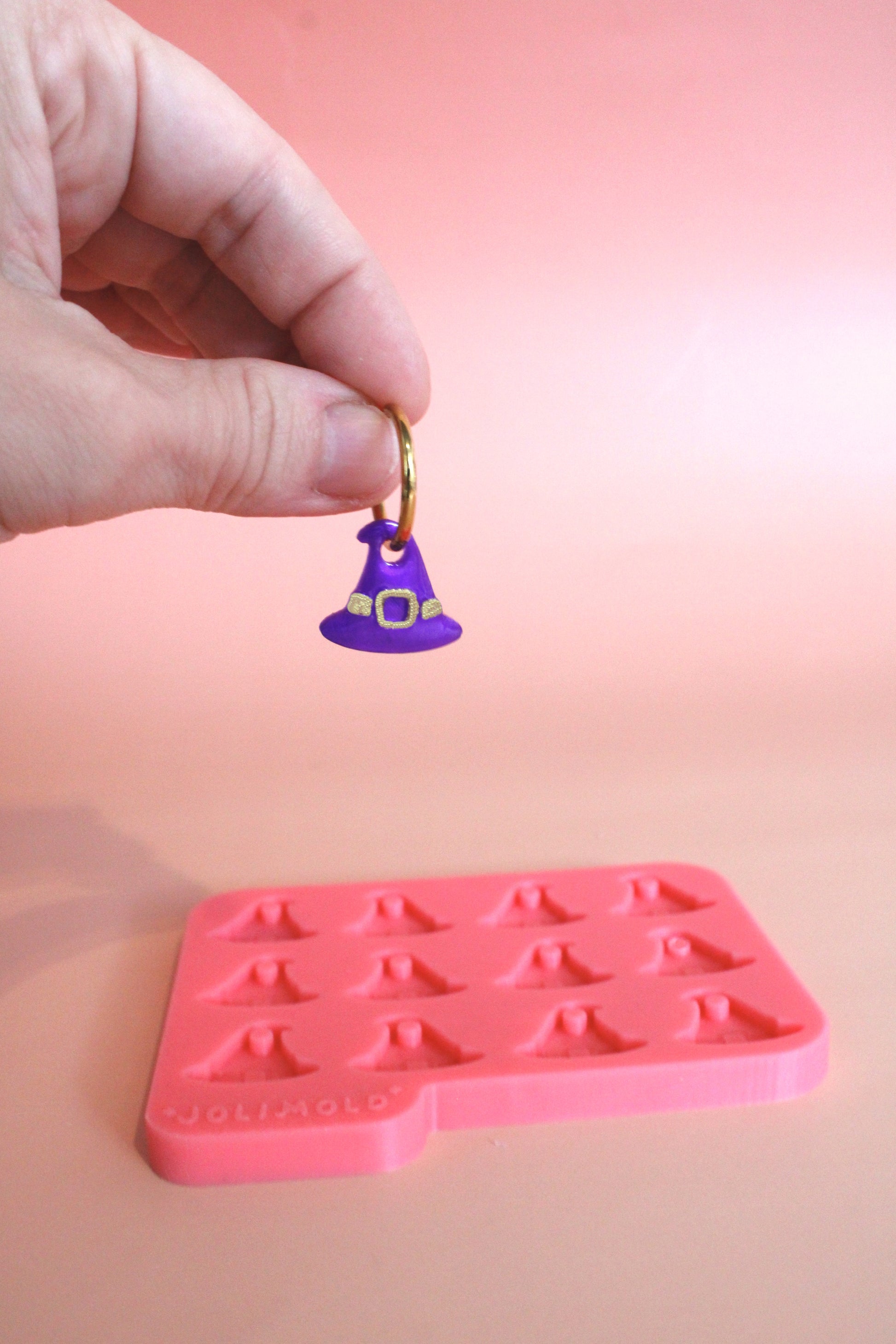 Moule silicone pampille CHAPEAU SORCIERE - 6 paires