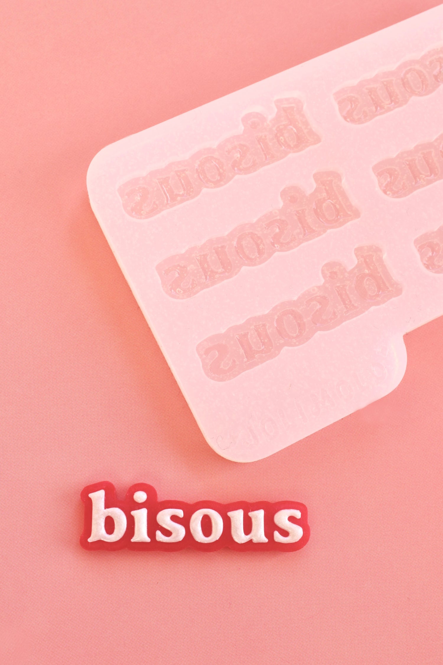 Moule silicone broche BISOUS - 6 broches